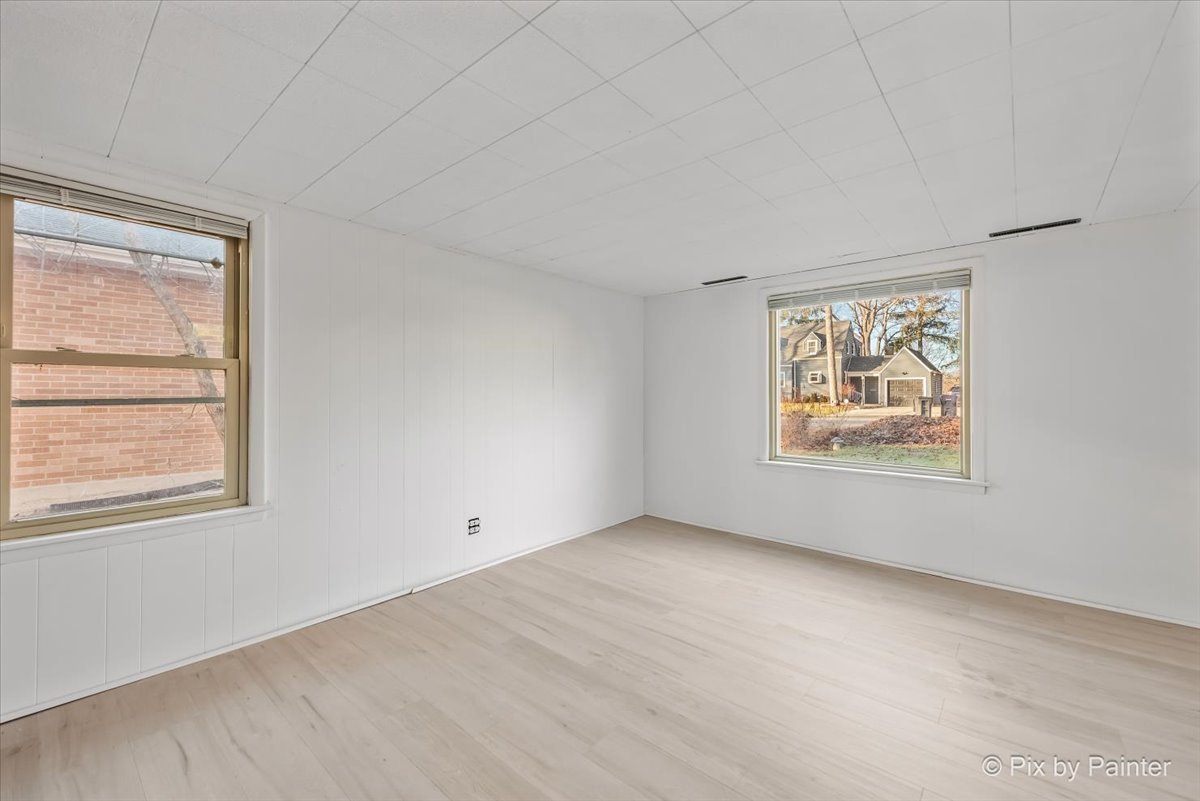 833 Forest Avenue Elgin, IL 60120 - Photo 16 of 20