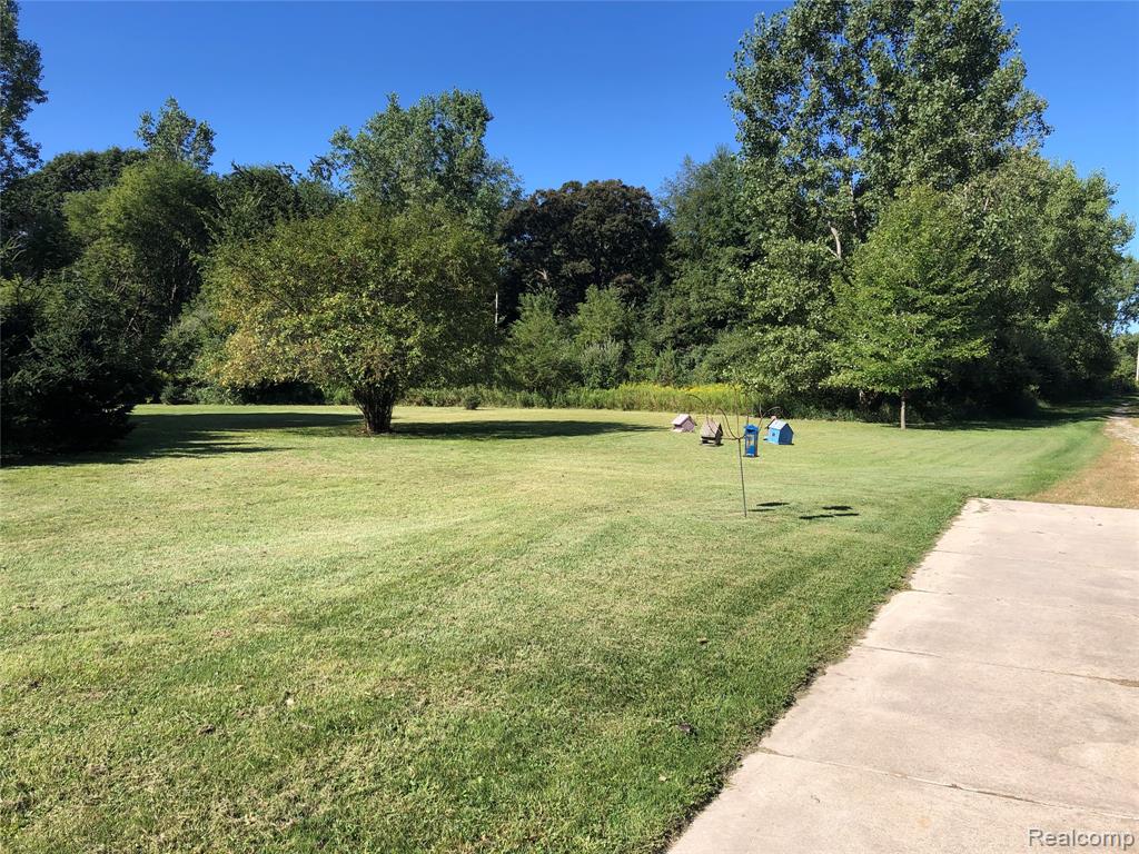 8300 Wiggins Road Howell, MI 48855 - Photo 15 of 22 Gallery Image 15