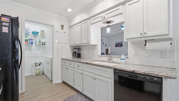 $425,000 | 12435 South Canna Point, Floral City, FL 34436