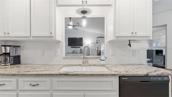 $425,000 | 12435 South Canna Point, Floral City, FL 34436