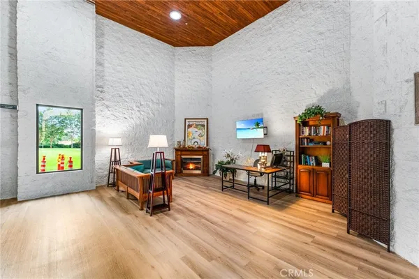 $39,500 | 24055 Paseo Del Lago, Unit 952, Laguna Woods, CA 92637