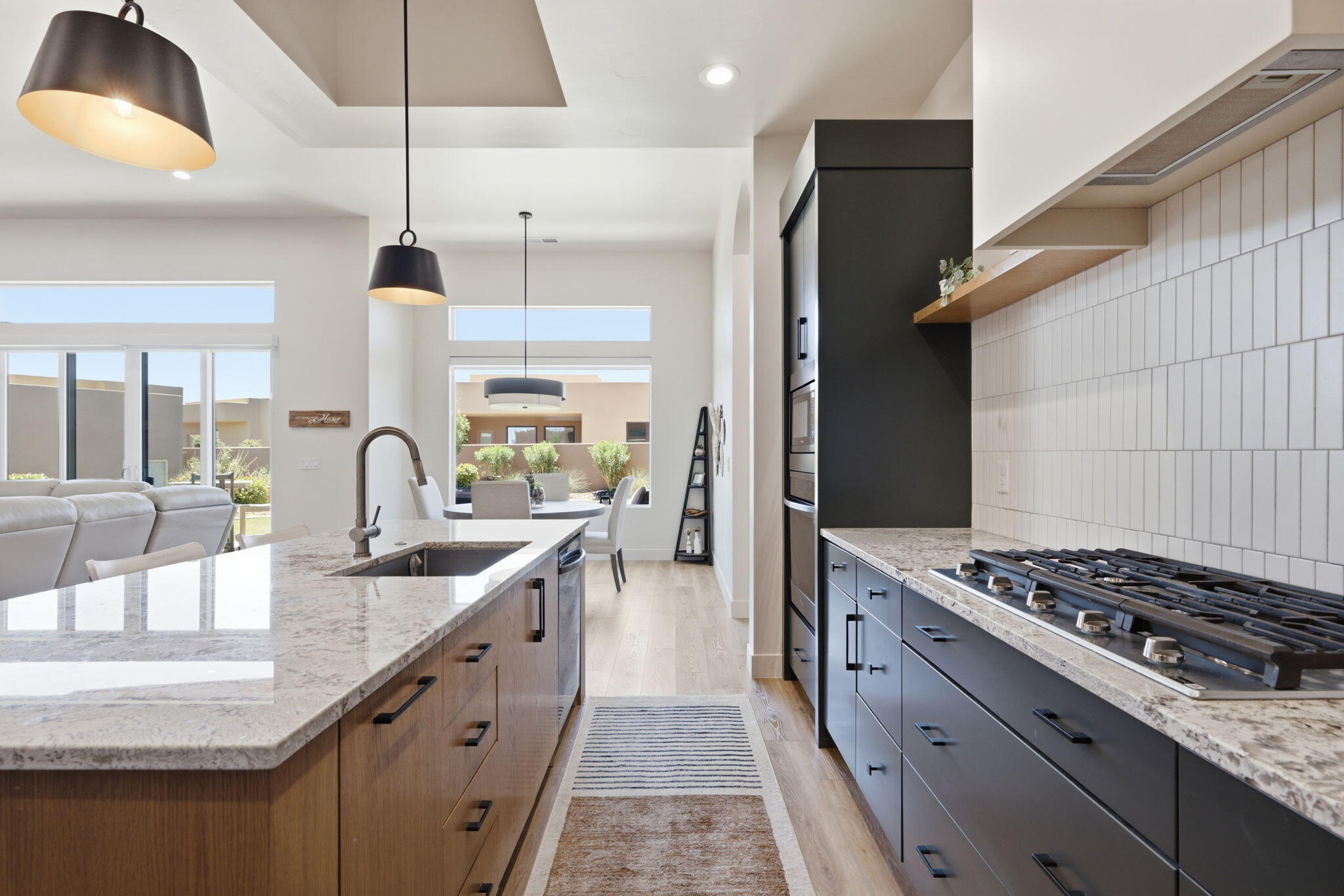 5429 West Copper Cliffs Way Hurricane, UT 84737 - Photo 12 of 48 Kitchen