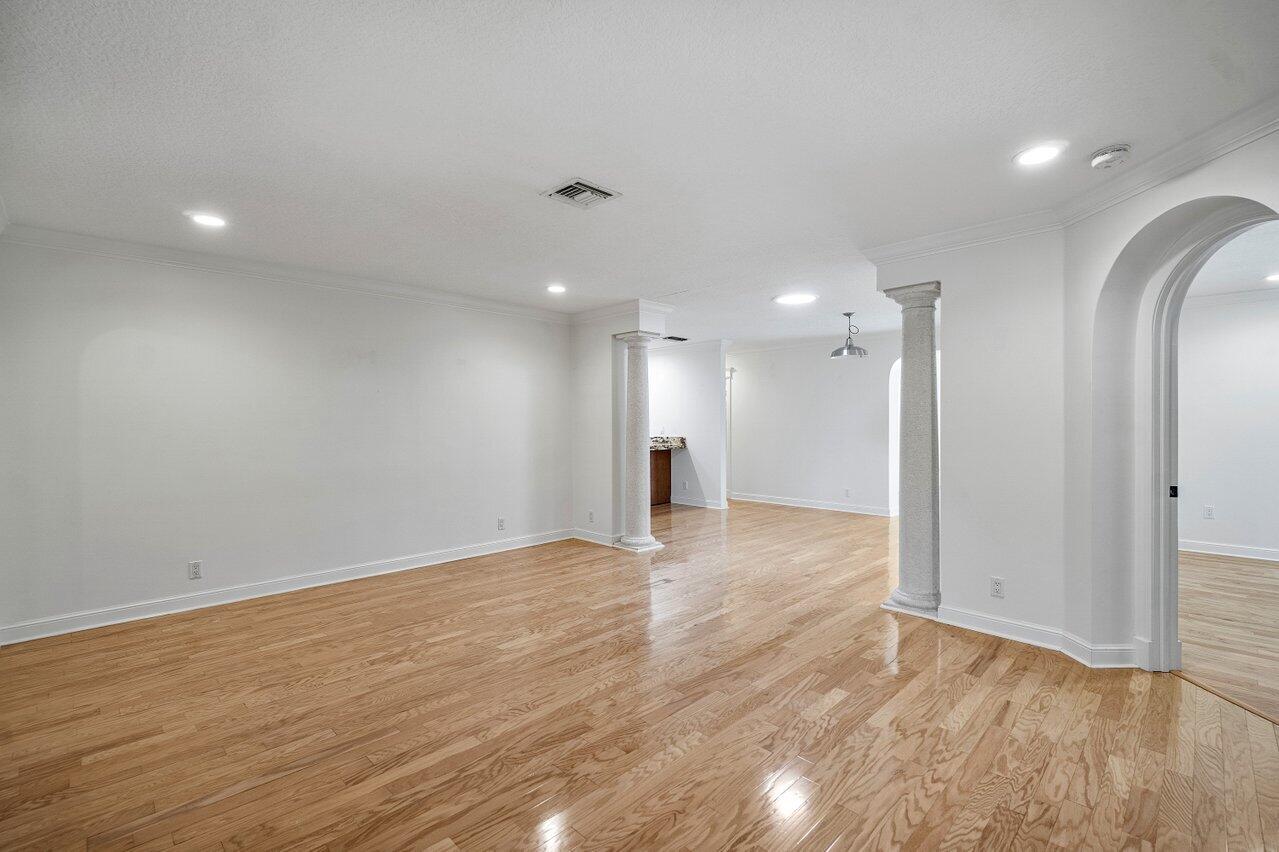 733 Northwest 6th Street Boca Raton, FL 33486 - Photo 16 of 45 009-733Northwest6thDrive-BocaRaton-FL-33
