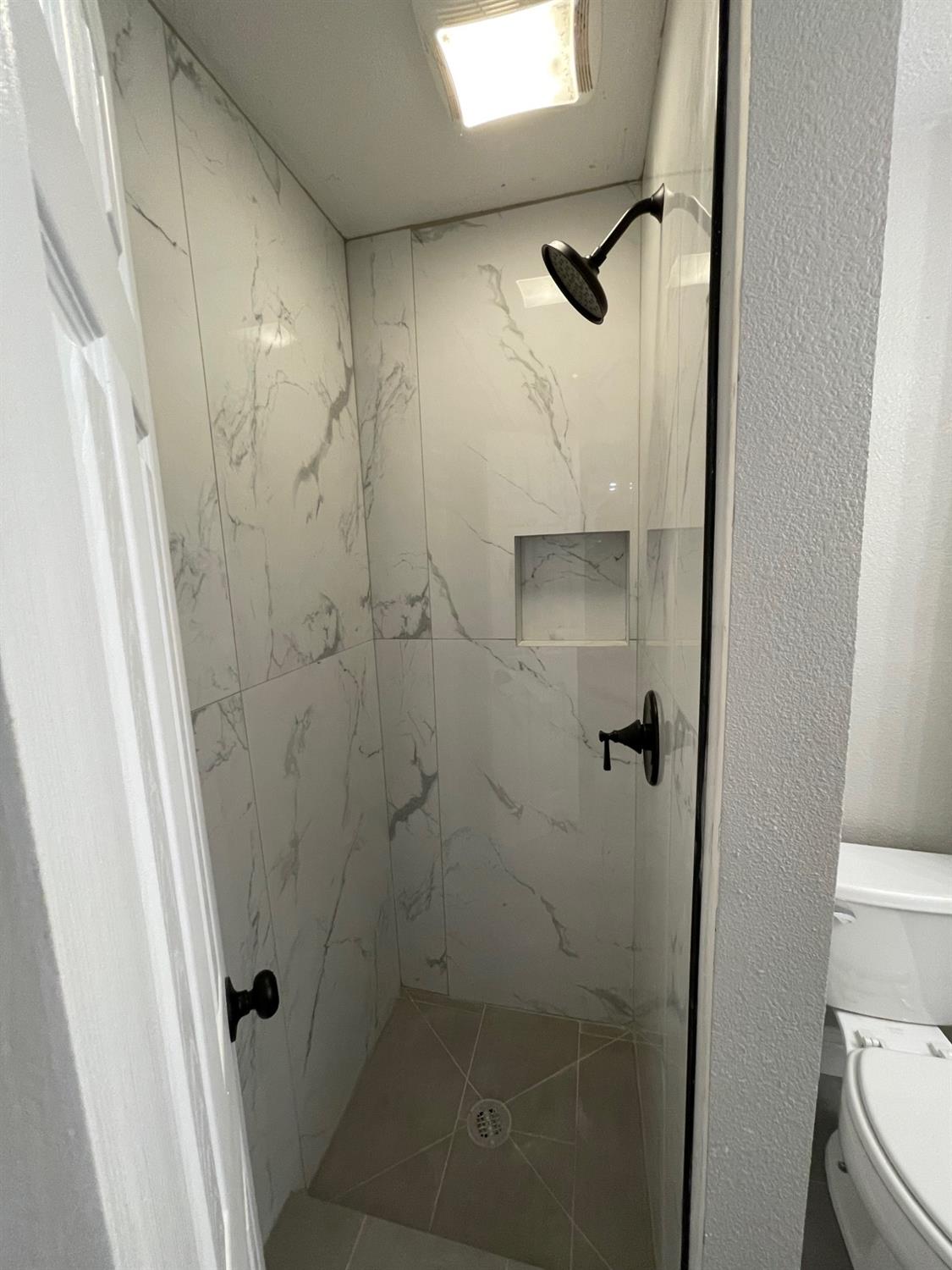 9704 Springfield Way Stockton, CA 95212 - Photo 8 of 29