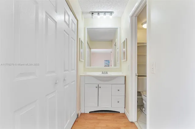 $270,000 | 6668 Southwest 41st Place, Unit 29, Davie, FL 33314