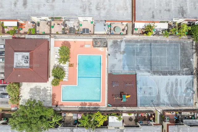 $270,000 | 6668 Southwest 41st Place, Unit 29, Davie, FL 33314