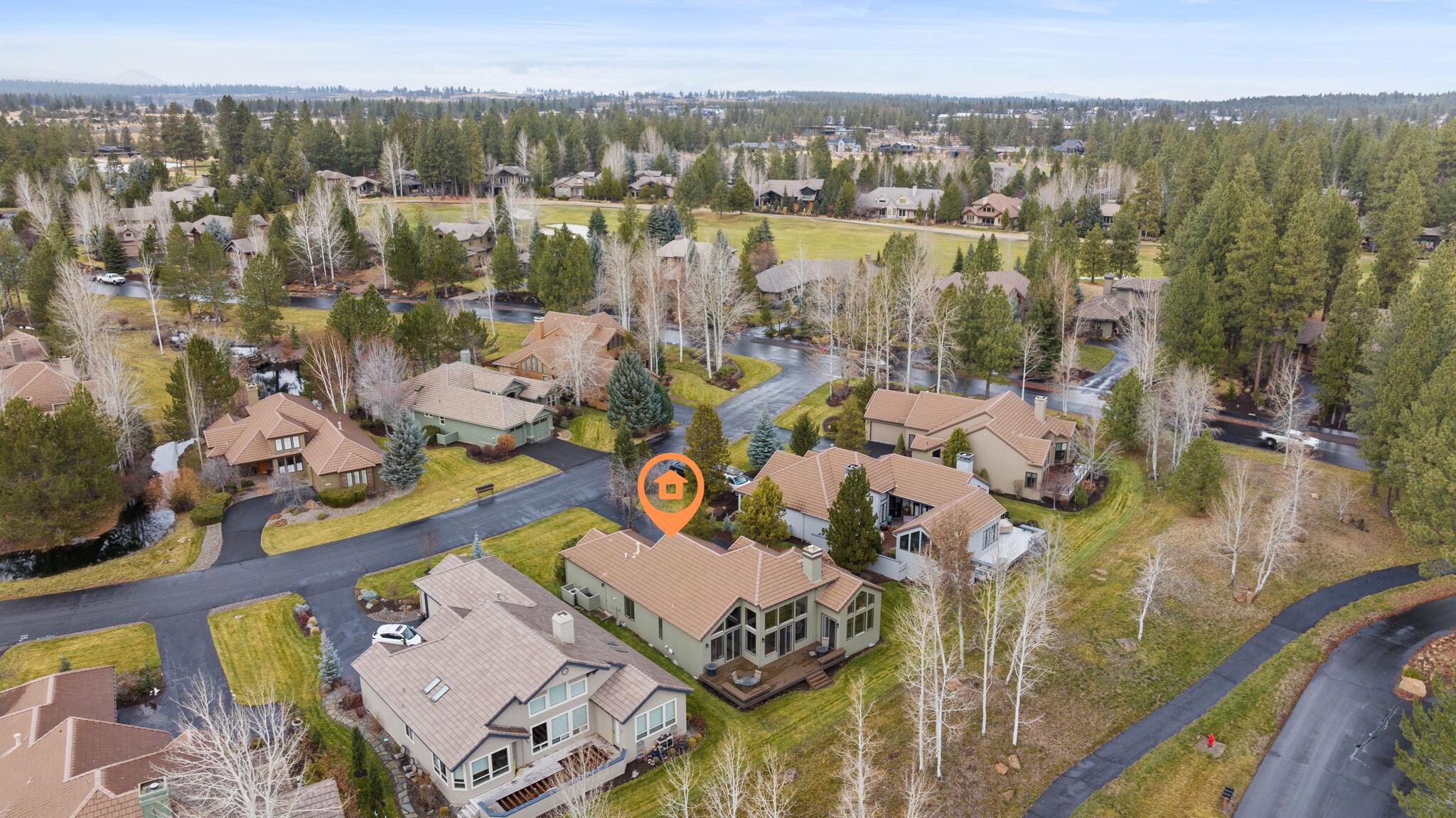 62017 Fall Creek Loop Bend, OR 97702 - Photo 35 of 38 Aerial View