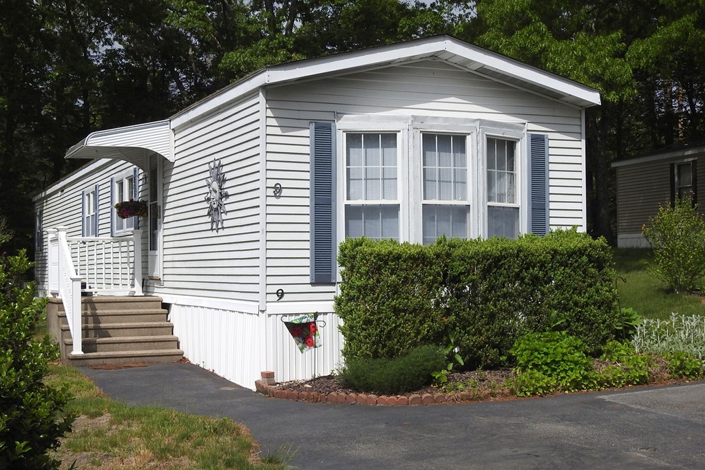 9 Judith Street Wareham, MA 02576 - Photo 1 of 15 Gallery Image 1