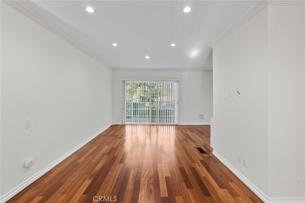1519 Lynglen Drive Glendale, CA 91206 - Photo 18 of 39 a view of an empty room and wooden floor
