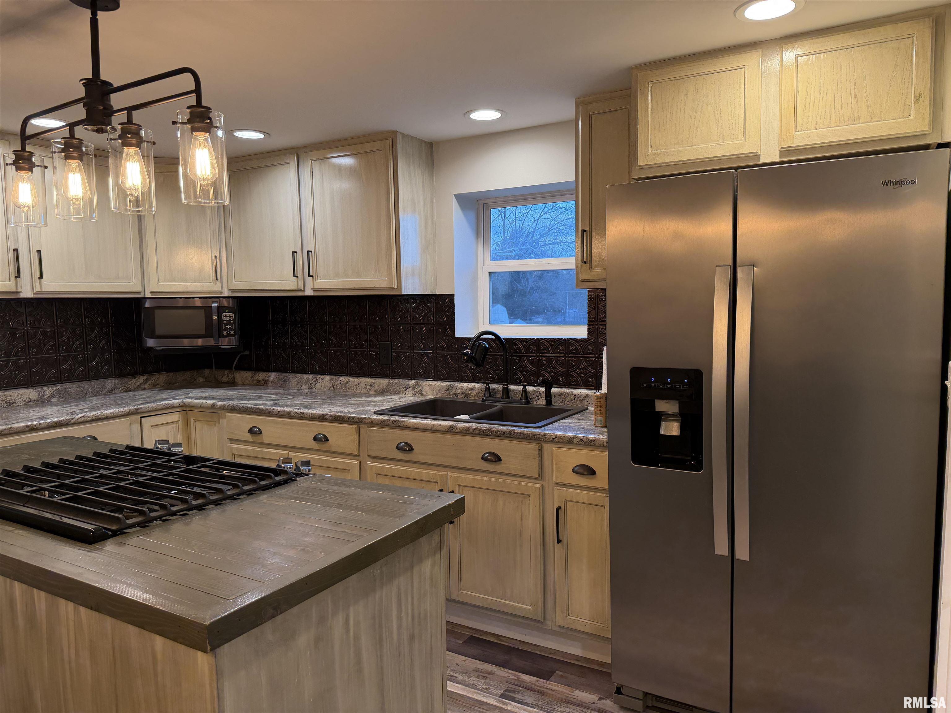 707 Forrest Street Benton, IL 62812 - Photo 18 of 43