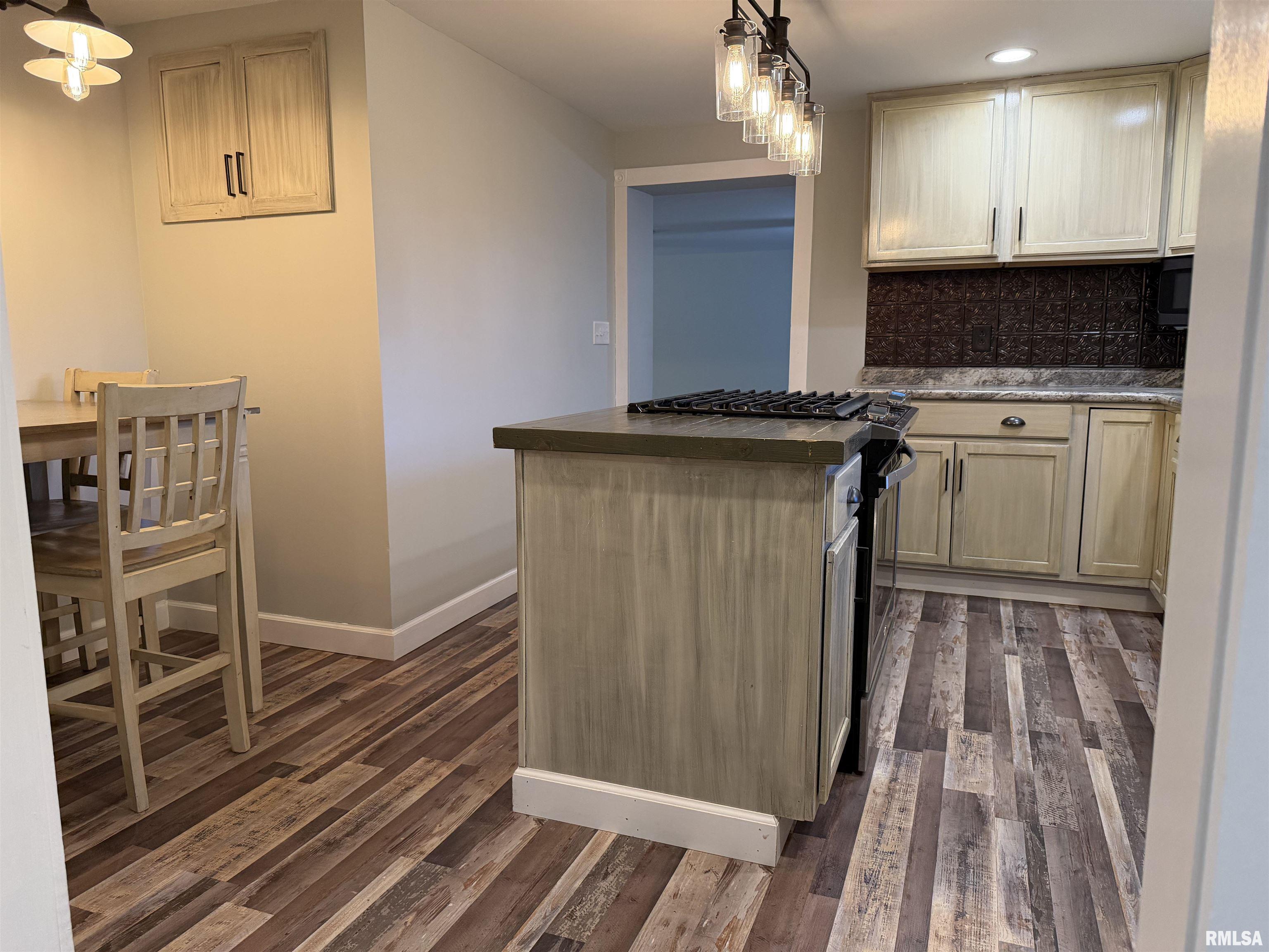 707 Forrest Street Benton, IL 62812 - Photo 19 of 43