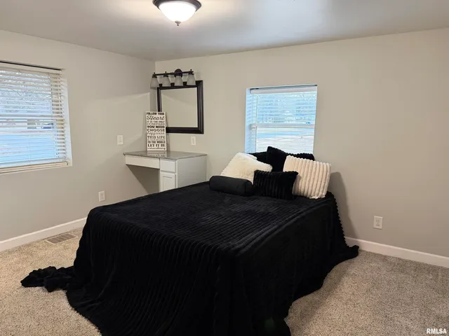 $230,000 | 707 Forrest Street, Benton, IL 62812