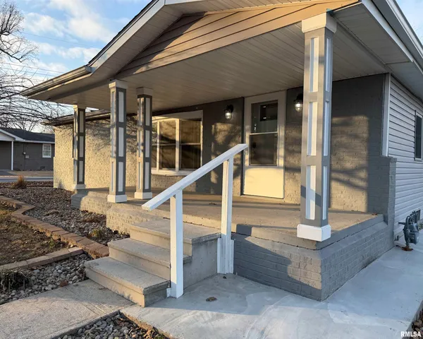 $230,000 | 707 Forrest Street, Benton, IL 62812