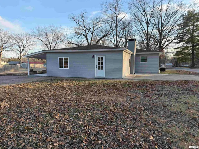 $230,000 | 707 Forrest Street, Benton, IL 62812
