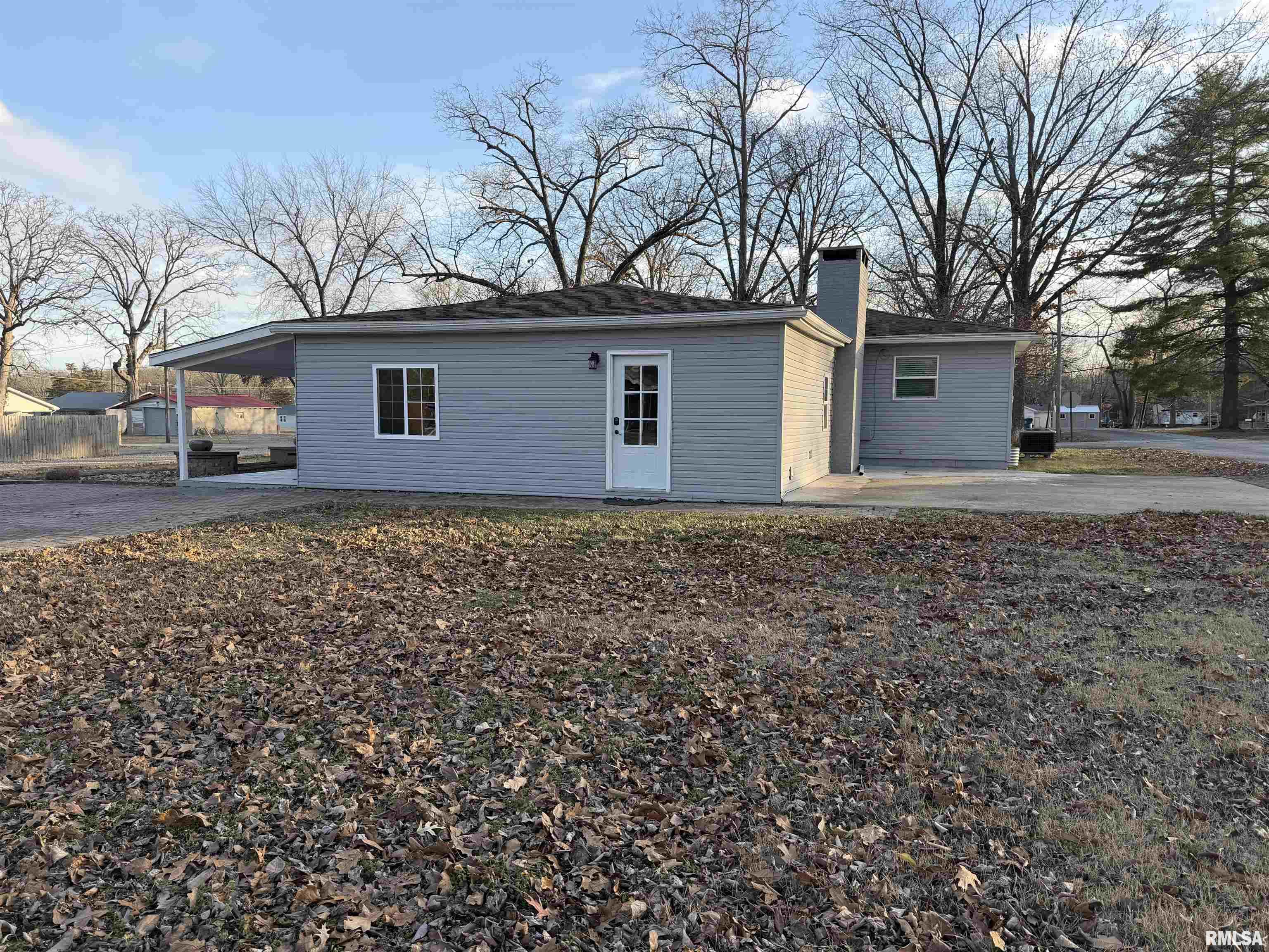 707 Forrest Street Benton, IL 62812 - Photo 6 of 43