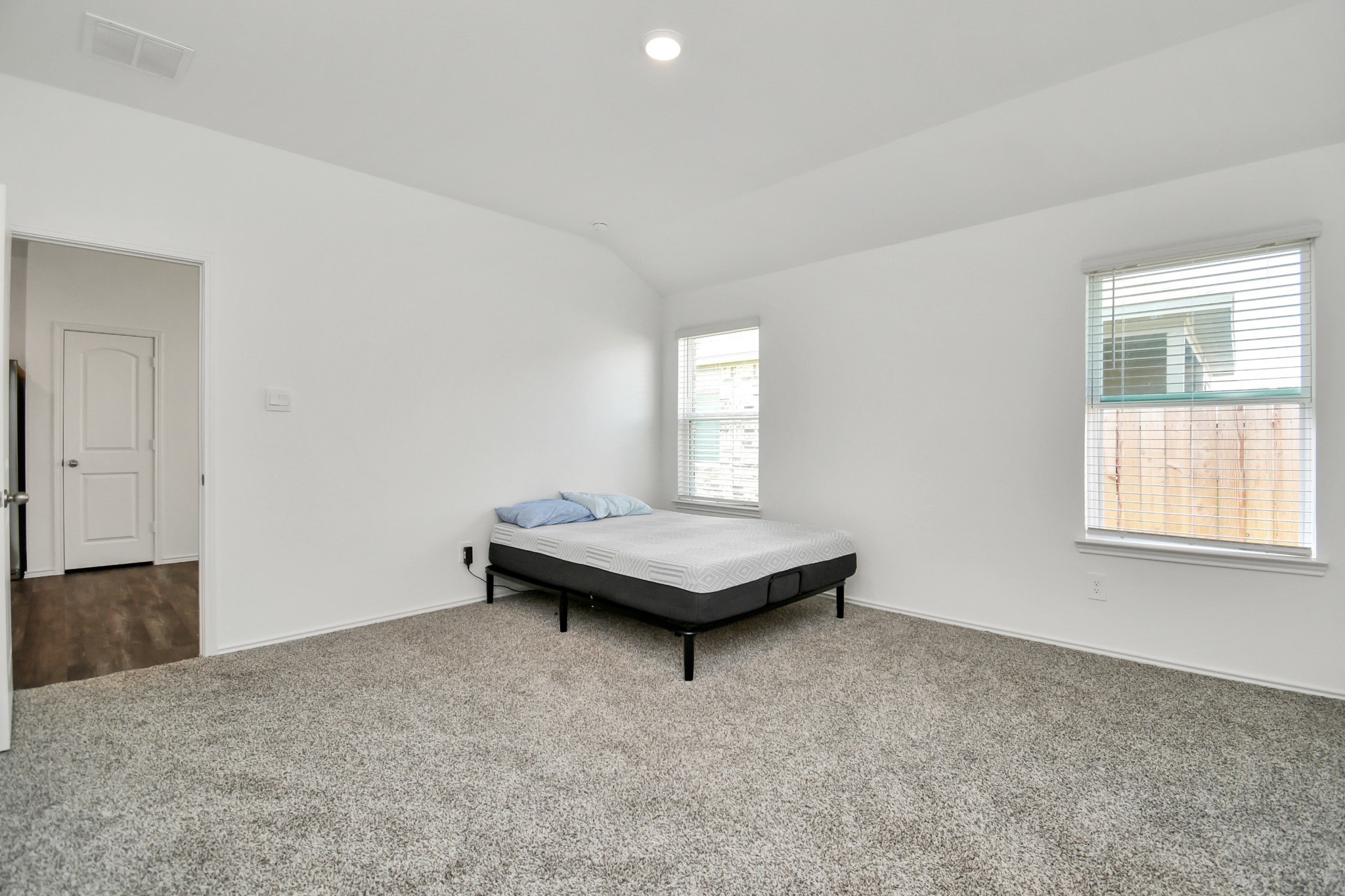 5315 Castlebury Meadows Dr Spring Spring, TX 77373 - Photo 26 of 39 a living room with a dresser and a window