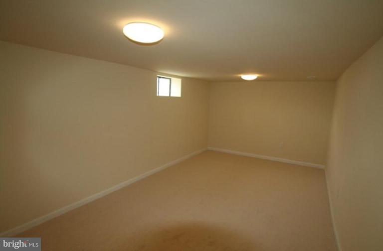 501 Ferry Road Fredericksburg, VA 22405 - Photo 8 of 16 Recreation Room