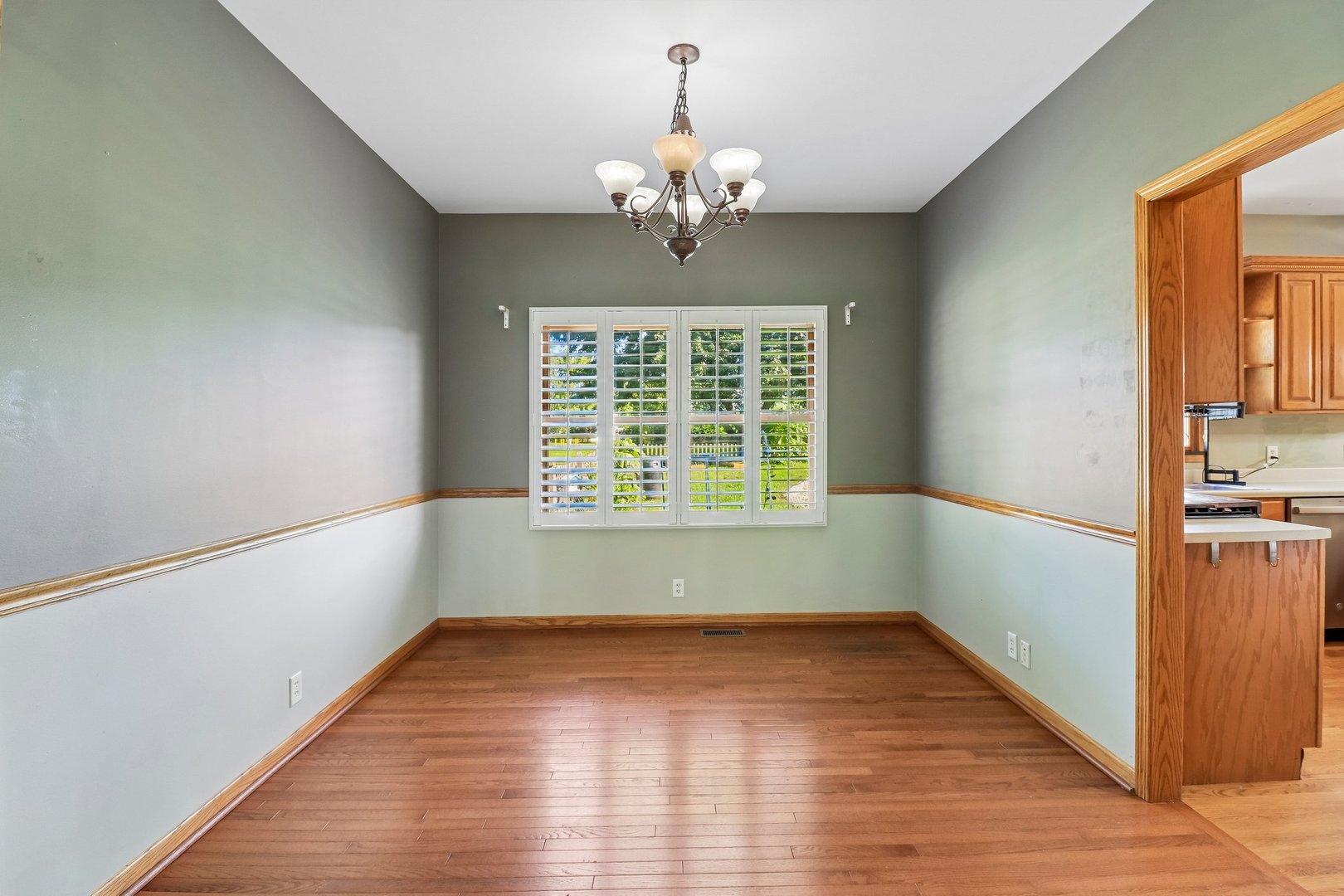 485 Spring Ridge Drive Crystal Lake, IL 60012 - Photo 16 of 60 Gallery Image 16