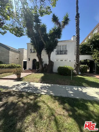 $16,995 | 137 South Rexford Drive, Unit 1, Beverly Hills, CA 90212