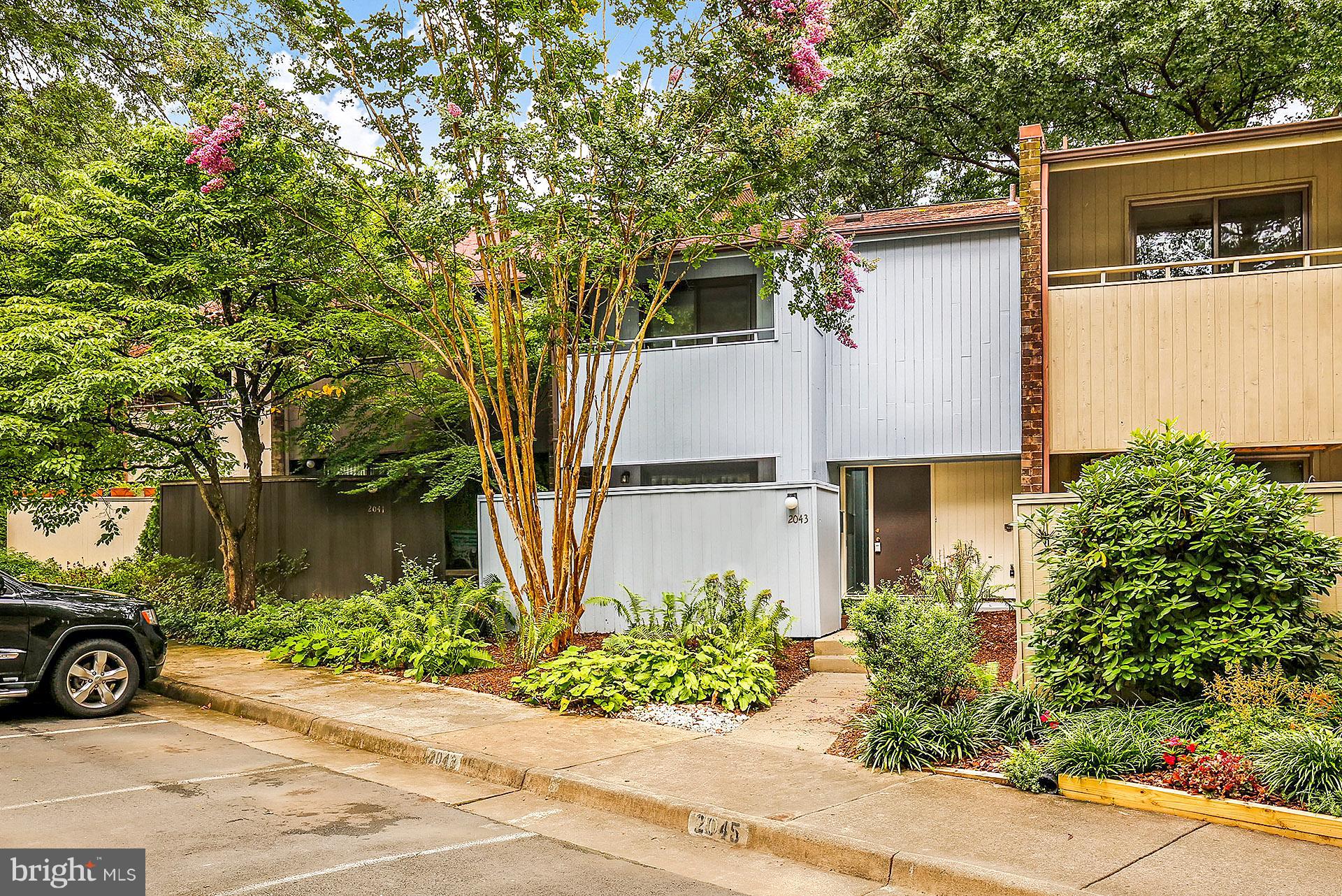2043 Approach Lane Reston, VA 20191 - Photo 1 of 30 Exterior (Front)