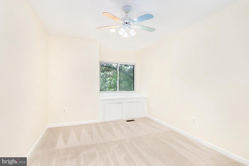 2043 Approach Lane Reston, VA 20191 - Photo 16 of 30 Bedroom