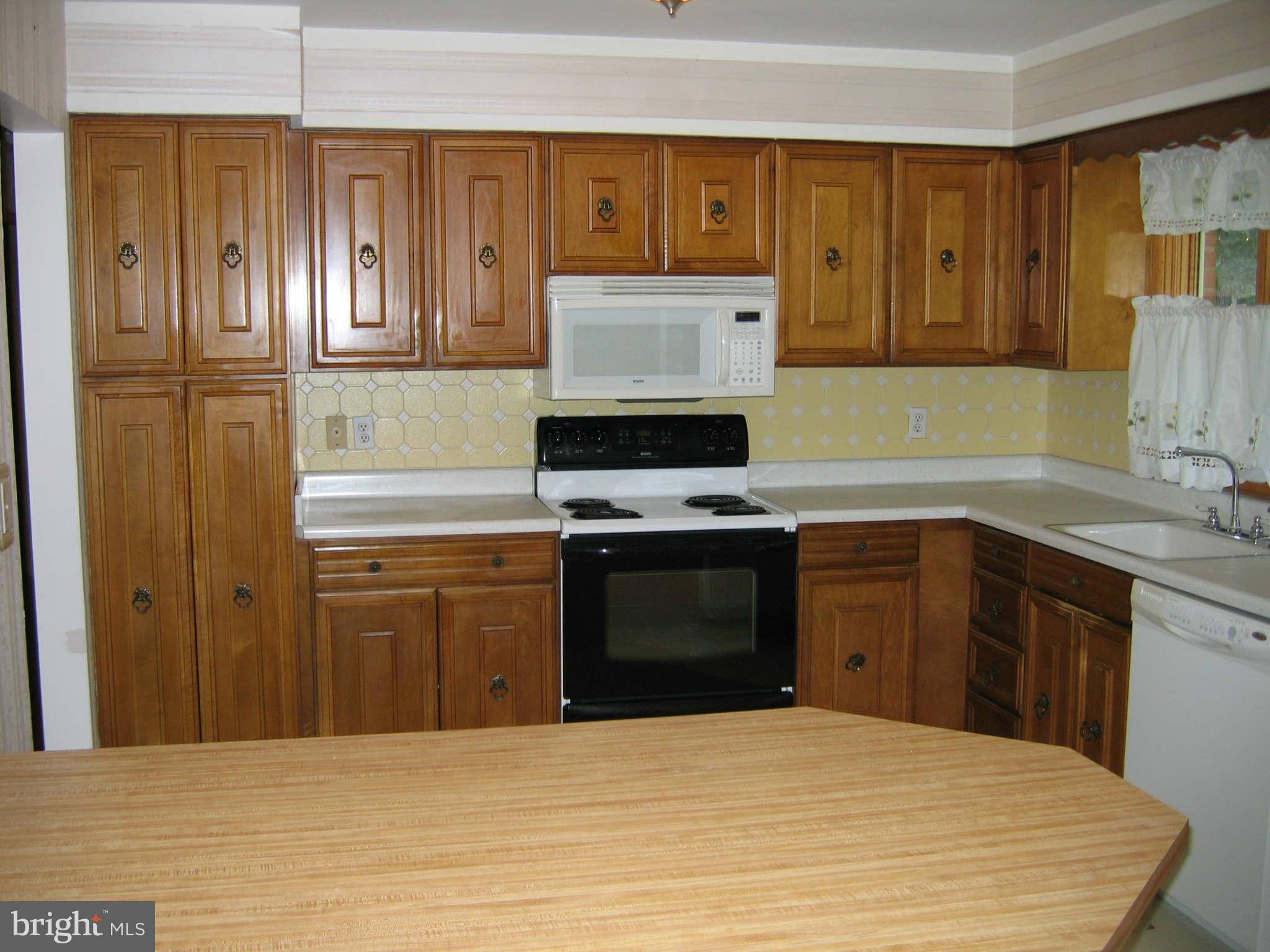 12400 Stoney Ridge Road Northwest La Vale, MD 21502 - Photo 6 of 21 Kitchen
