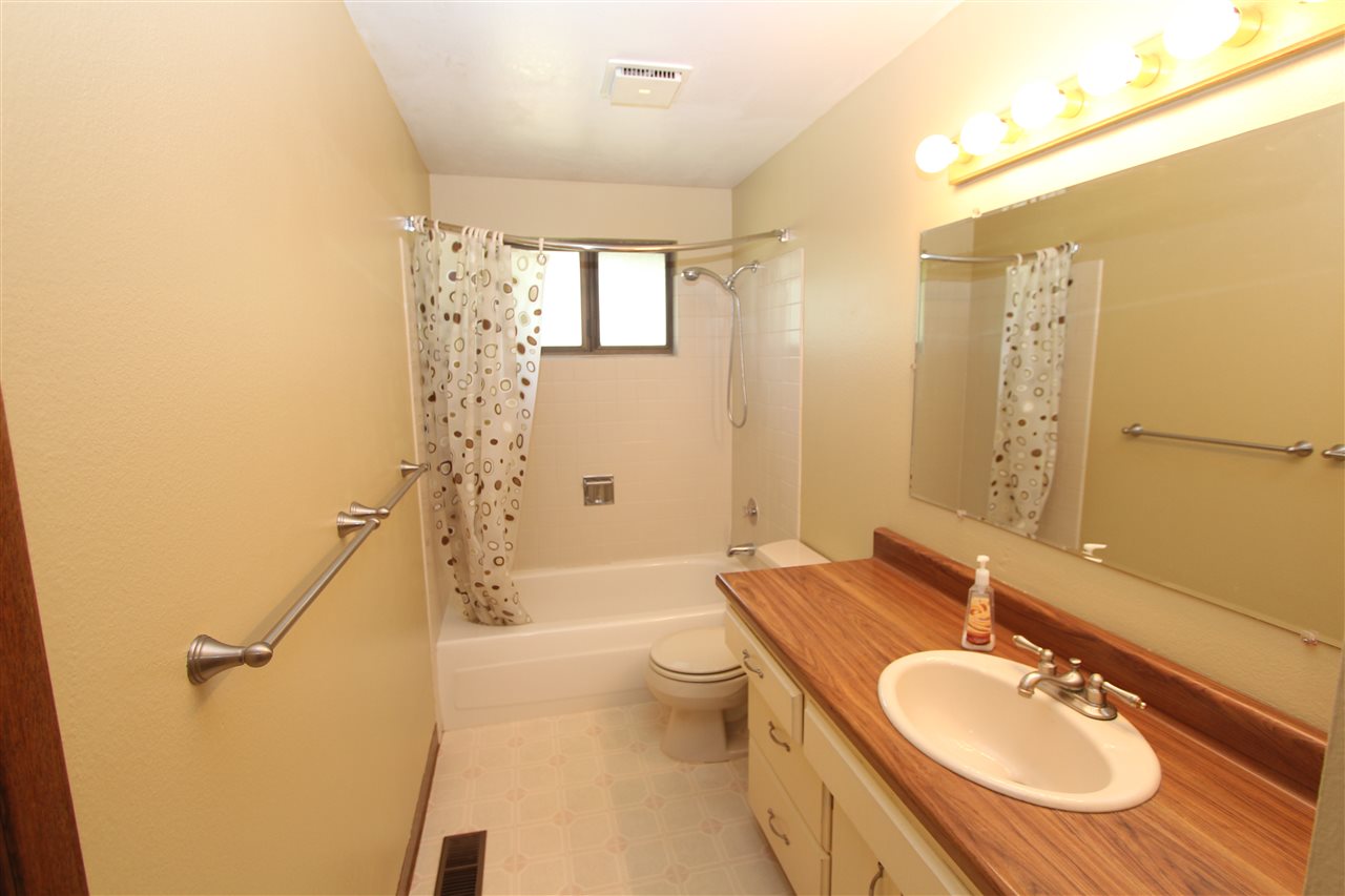 1705 South Seehorn Road Spokane Valley, WA 99212 - Photo 8 of 17 Gallery Image 8