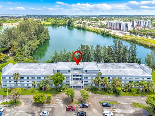 $339,999 | 14820 Naranja Lakes Boulevard, Unit PHD, Naranja, FL 33032