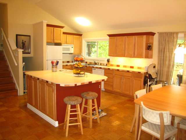 905 Bernard Road Columbus, OH 43221 - Photo 4 of 18 Gallery Image 4