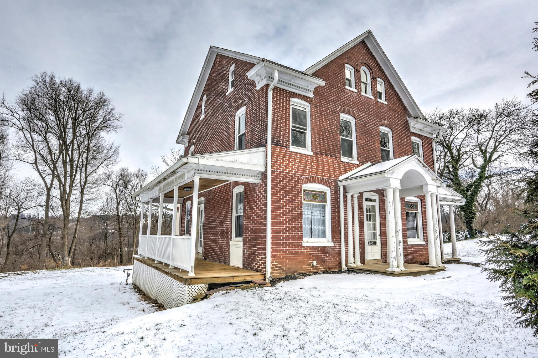 1501 Starcross Road York, PA 17403 - Photo 3 of 59 Gallery Image 3