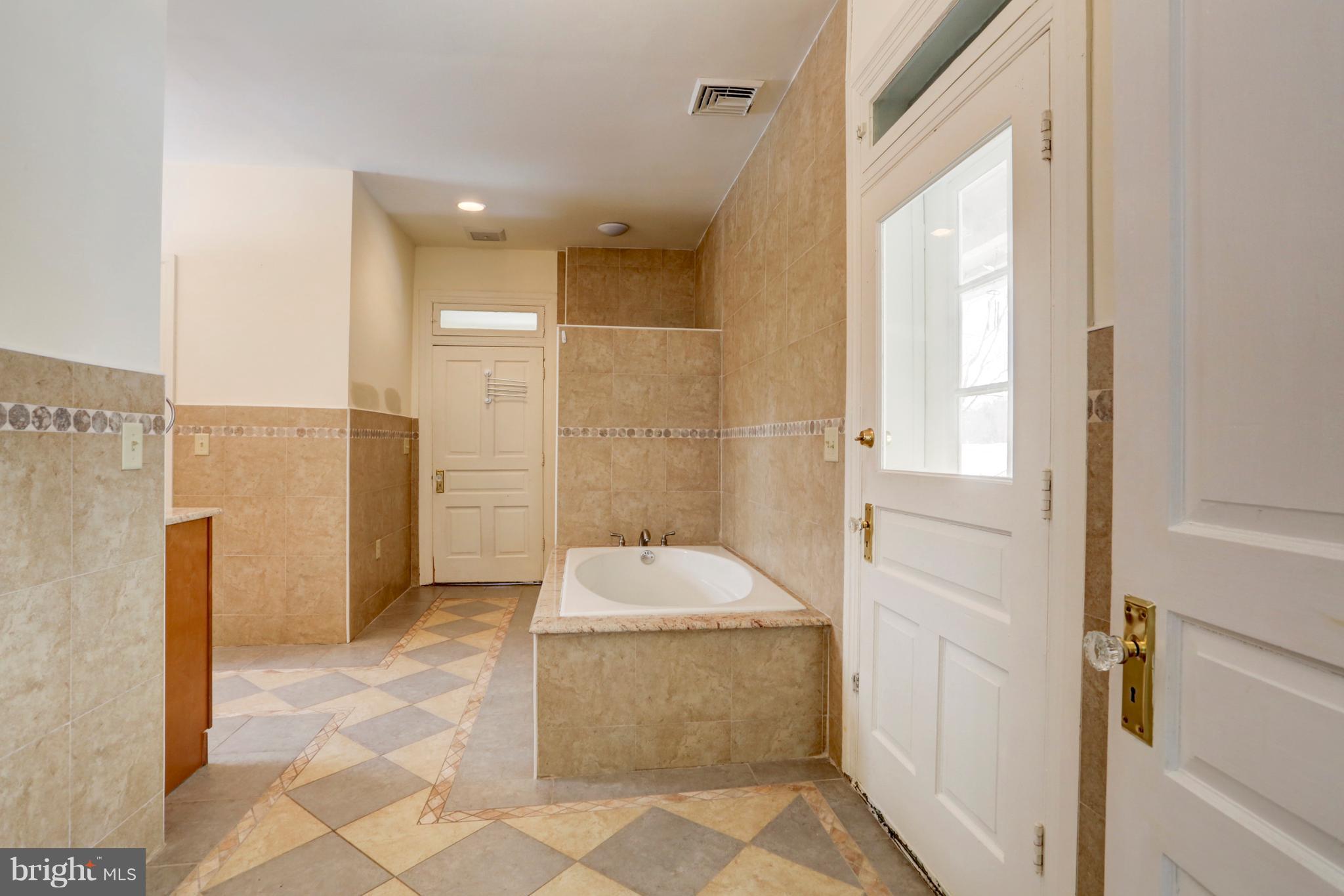 1501 Starcross Road York, PA 17403 - Photo 36 of 59 Gallery Image 36
