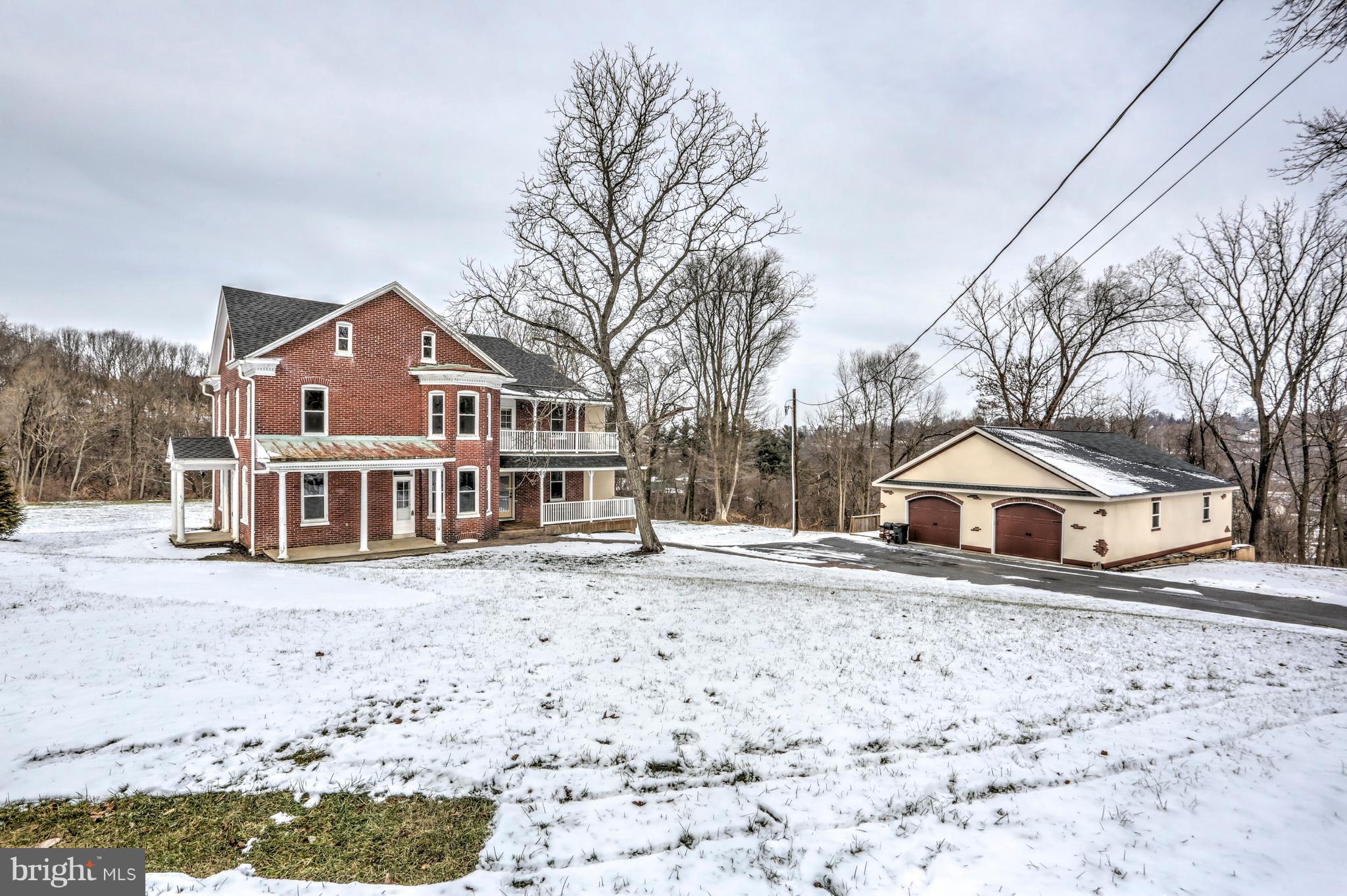 1501 Starcross Road York, PA 17403 - Photo 6 of 59 Gallery Image 6