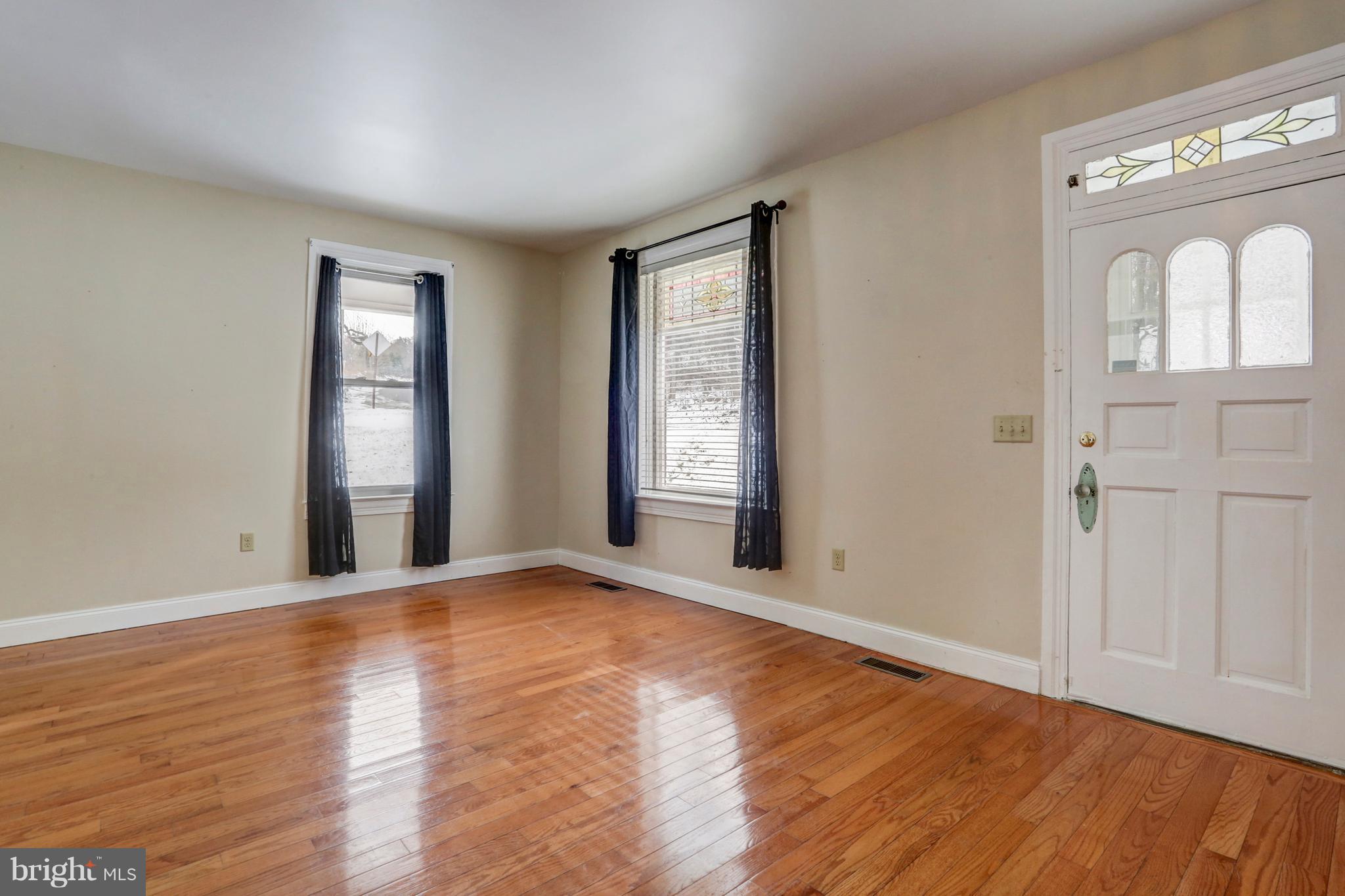 1501 Starcross Road York, PA 17403 - Photo 7 of 59 Gallery Image 7