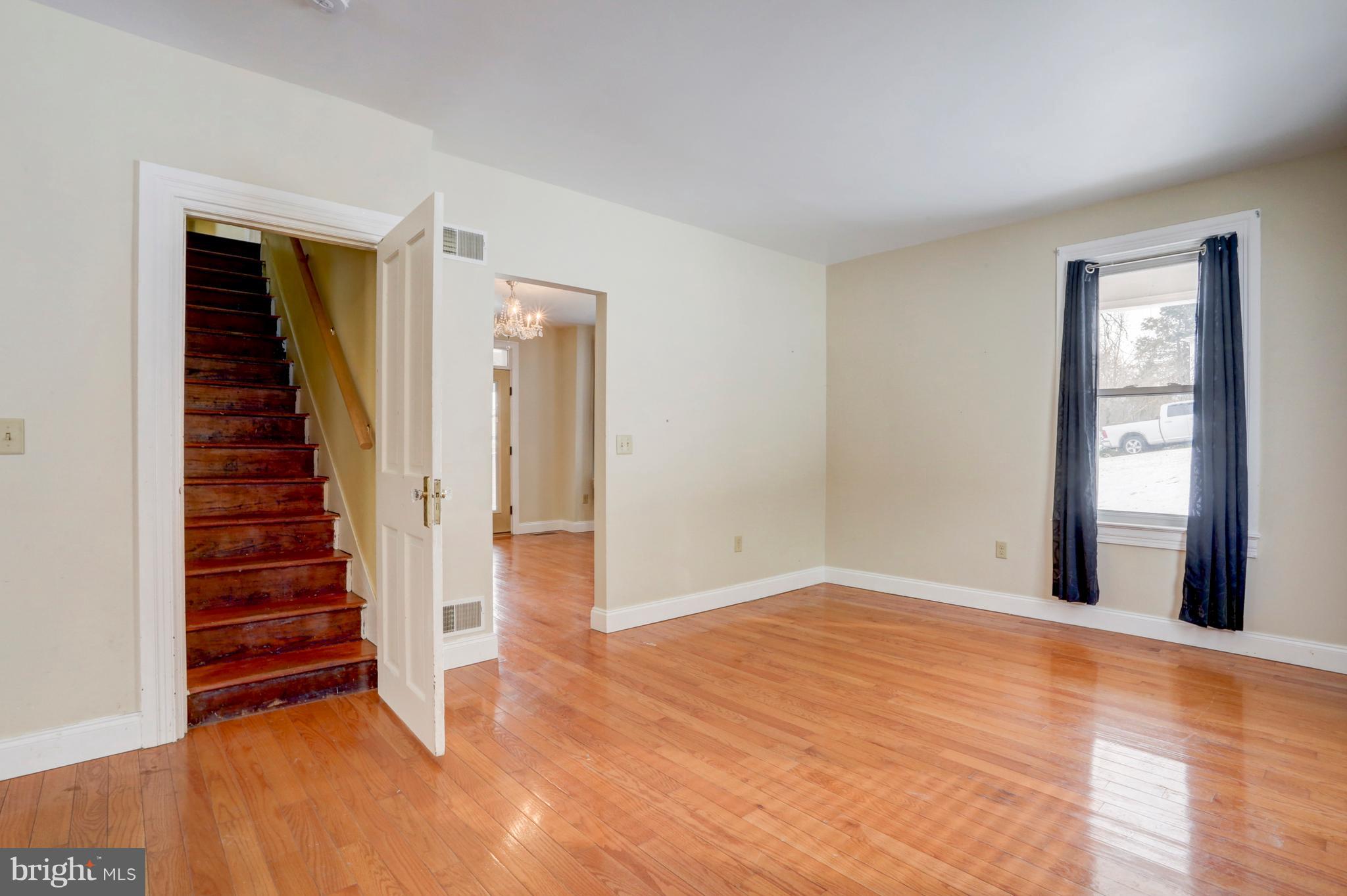 1501 Starcross Road York, PA 17403 - Photo 8 of 59 Gallery Image 8
