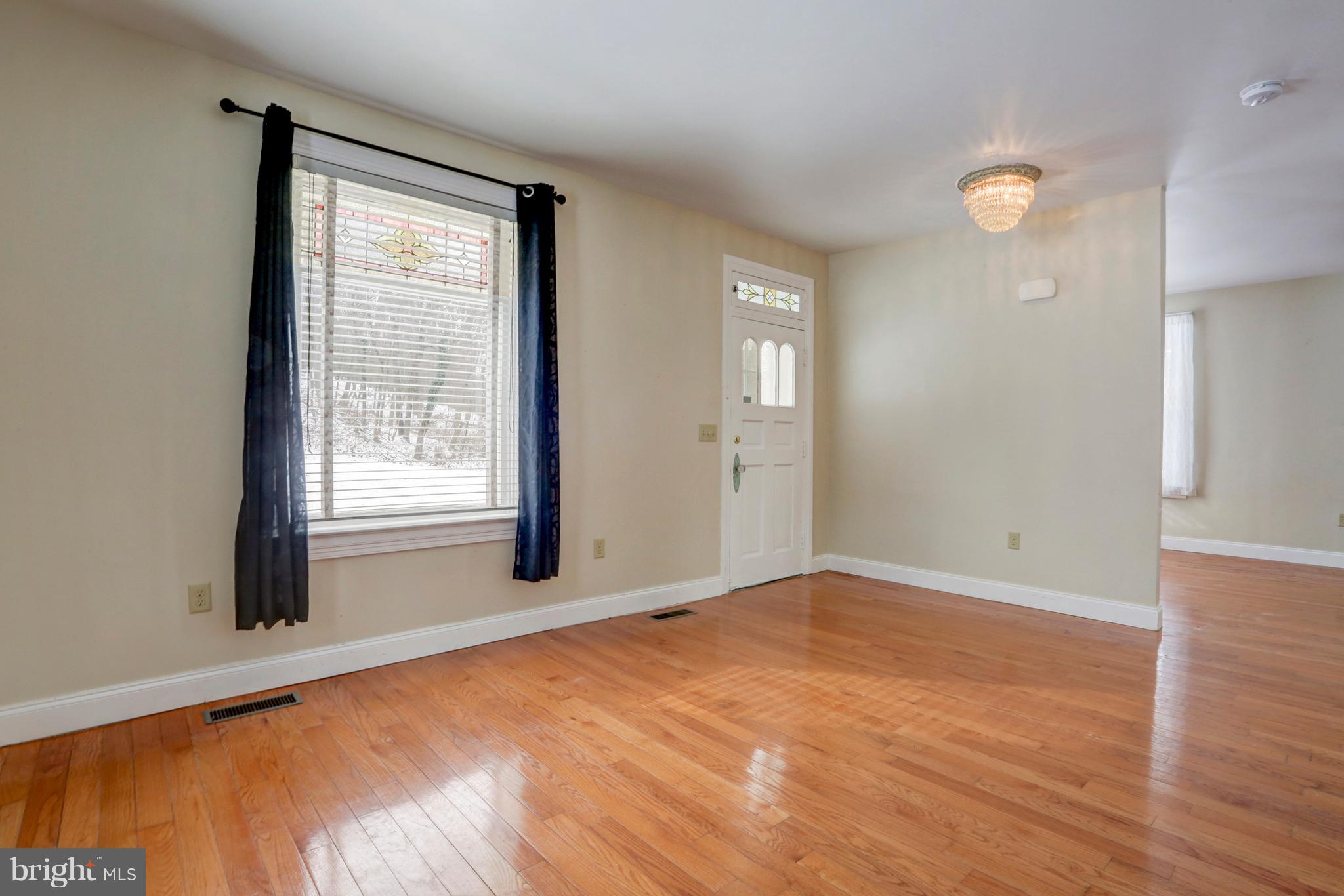 1501 Starcross Road York, PA 17403 - Photo 9 of 59 Gallery Image 9