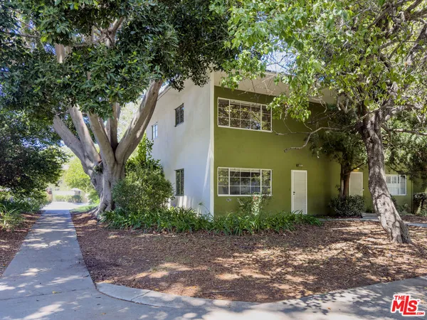 $4,000 | 5366 Village Green, Los Angeles, CA 90016