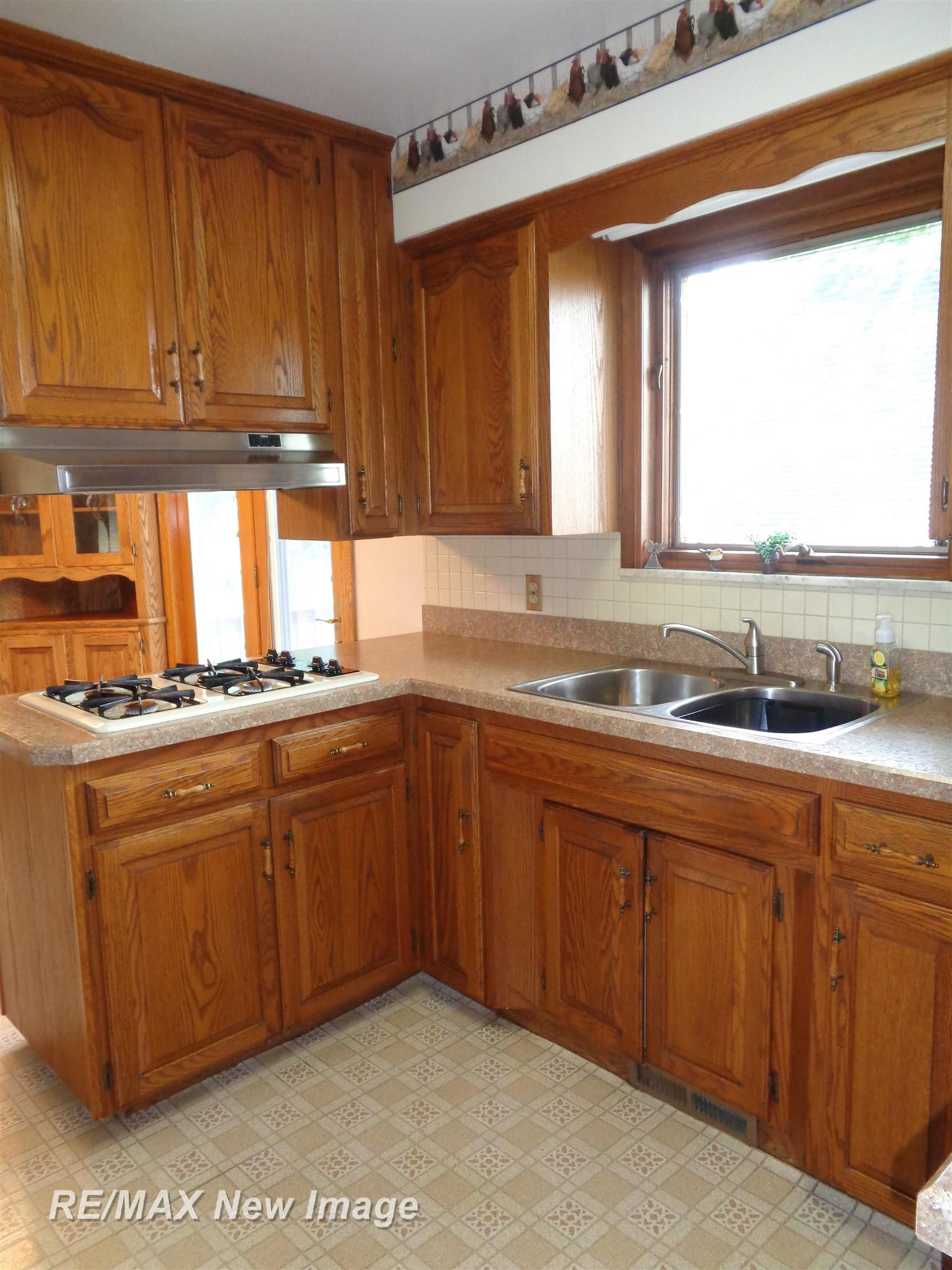 3980 East Road Saginaw, MI 48601 - Photo 14 of 44 50144522-652b1b1c-9619-40c1-96b3-8343b5534b8a.JPG