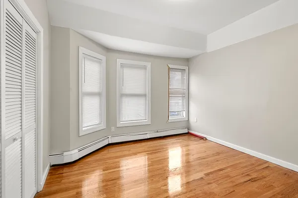 $2,500 | 5 Gayland Street, Unit 2, Boston, MA 02125