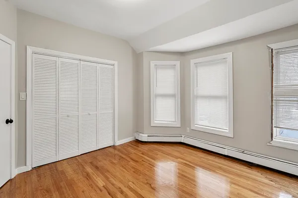 $2,500 | 5 Gayland Street, Unit 2, Boston, MA 02125