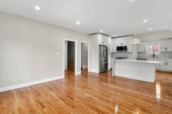 $2,500 | 5 Gayland Street, Unit 2, Boston, MA 02125