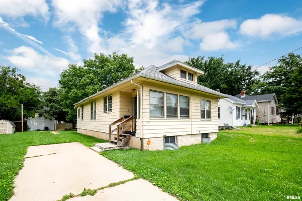 $79,000 | 1101 East Willcox Avenue, Peoria, IL 61603