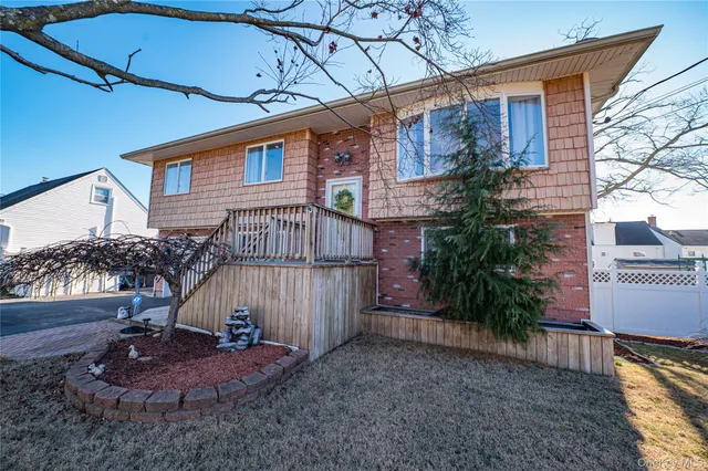 $710,000 | 928 Peconic Avenue, West Babylon, NY 11704