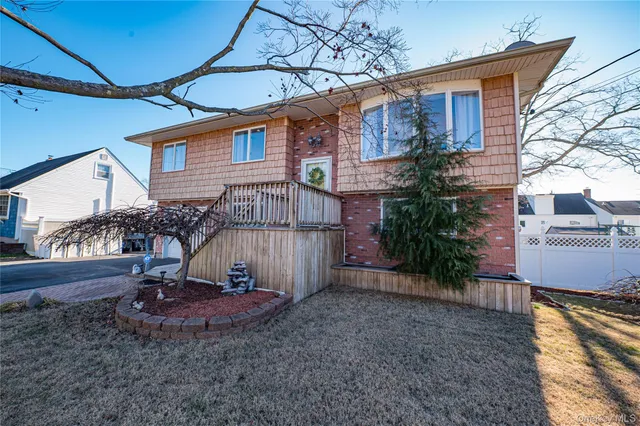 $710,000 | 928 Peconic Avenue, West Babylon, NY 11704