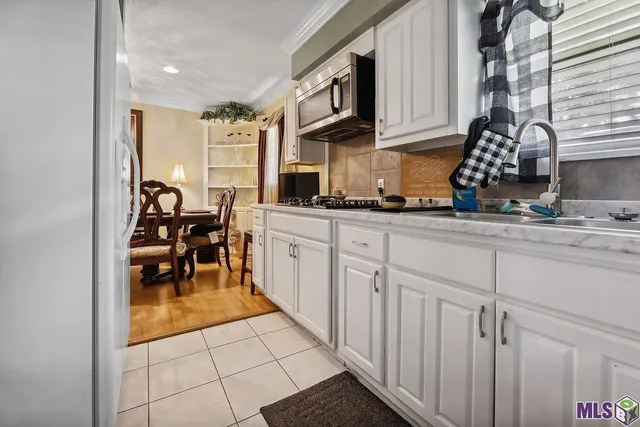 $180,000 | 626 Bluebell Street, Port Allen, LA 70767