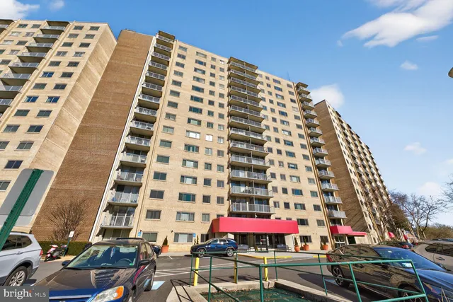 a front view of a building