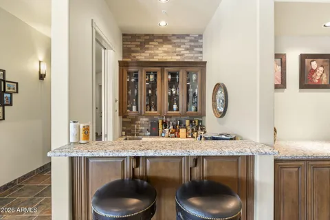 $6,000,000 | 6427 East Horseshoe Road, Paradise Valley, AZ 85253