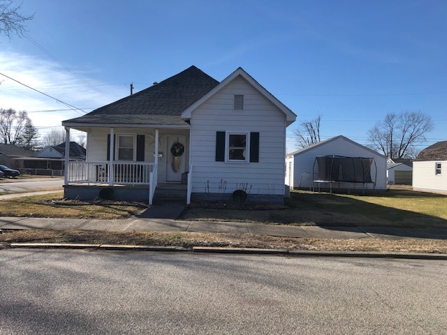1227 Ridgeway Avenue Vincennes, IN 47591 - Photo 1 of 18 Gallery Image 1