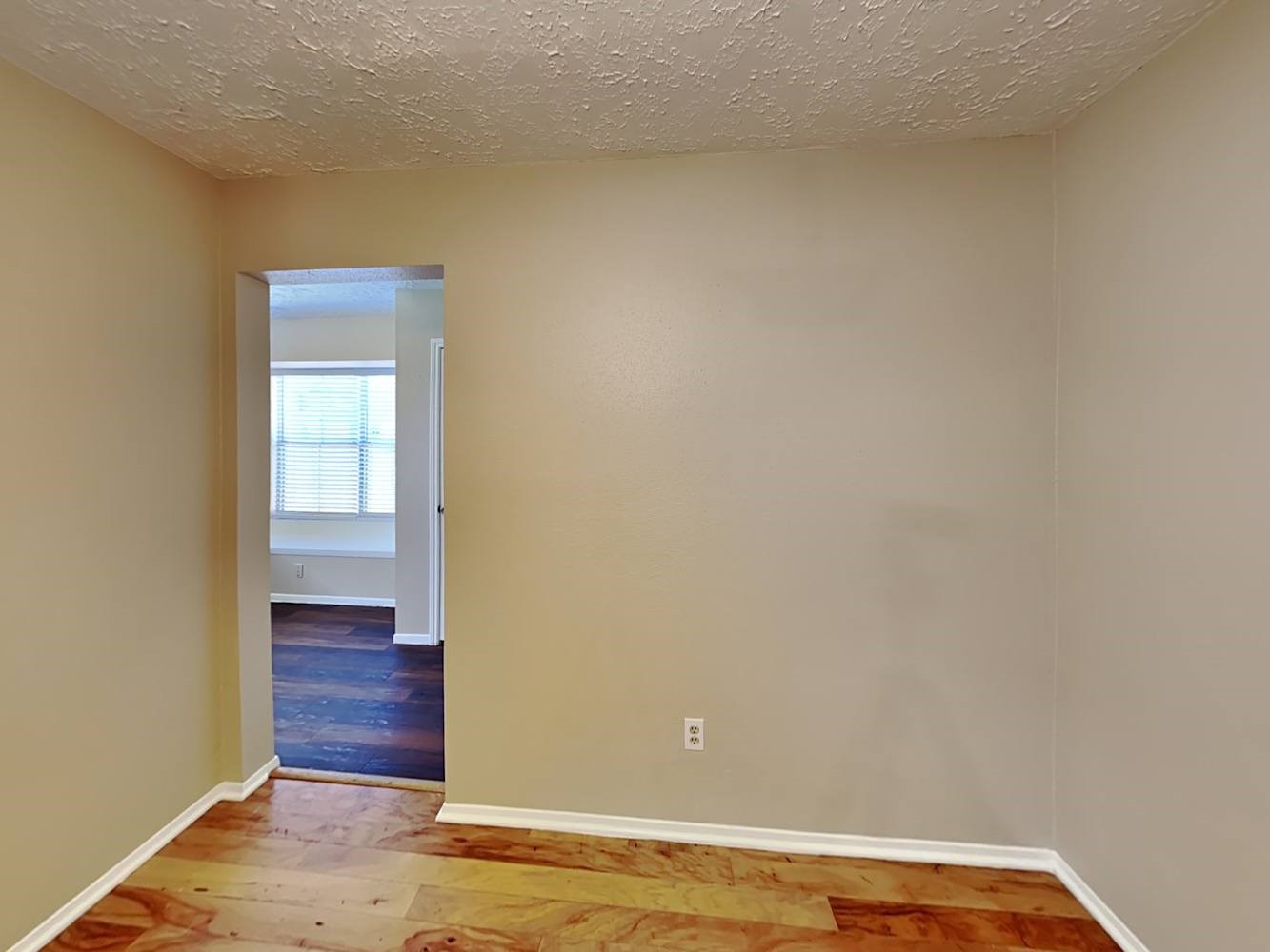 410 Buoy Road Houston, TX 77598 - Photo 7 of 16