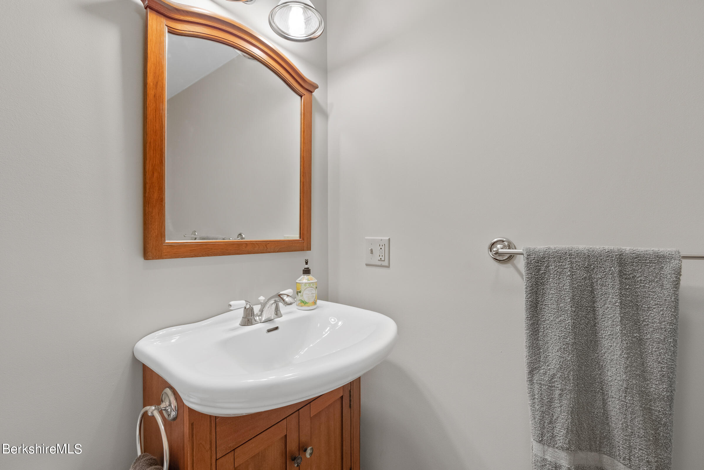 10 Antin Road Chesterfield, MA 01012 - Photo 23 of 36 a bathroom with a sink and a mirror