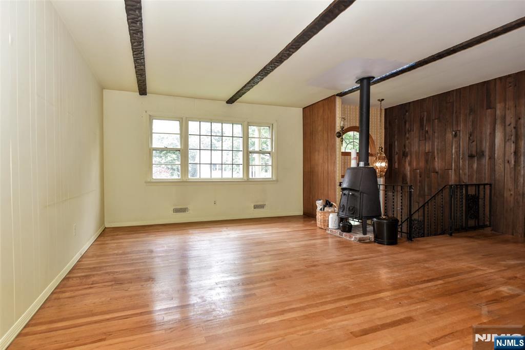 9 Ricker Road West Milford, NJ 07435 - Photo 28 of 44